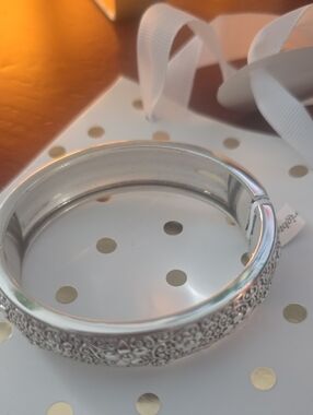 Brighton Silver Floral Pattern Hinged Bangle Bracelet - Women Jewelry NWT